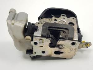 CERRADURA PUERTA TRASERA DERECHA ALFA ROMEO 147 (190) Autodesguaces Alicante