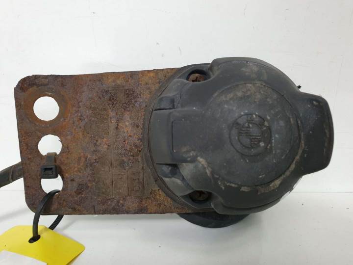 ENGANCHE REMOLQUE 61138384239 BMW SERIE 5 TOURING (F11) Autodesguaces Alicante