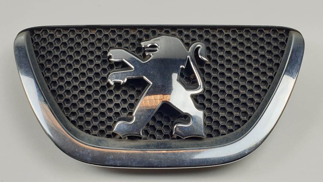 REJILLA DELANTERA - 7531260H010 - PEUGEOT - 107