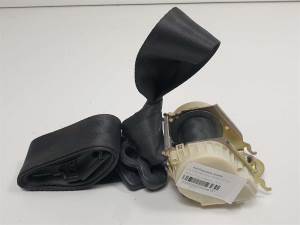 CINTURON SEGURIDAD TRASERO CENTRAL 33056057A RENAULT CLIO III Autodesguaces Alicante