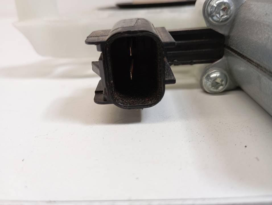 MOTOR ELEVALUNAS DELANTERO DERECHO