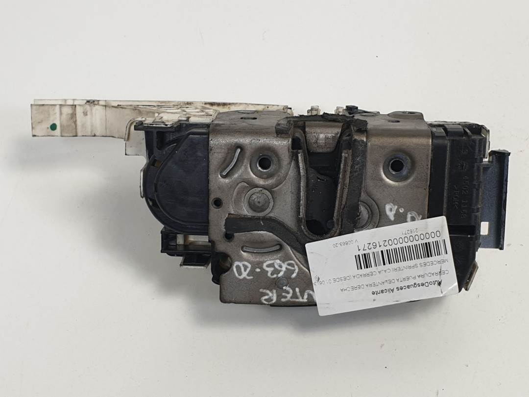 CERRADURA PUERTA DELANTERA DERECHA - A9067201835 - MERCEDES - SPRINTERII CAJA CERRADA (DESDE 01.06)
