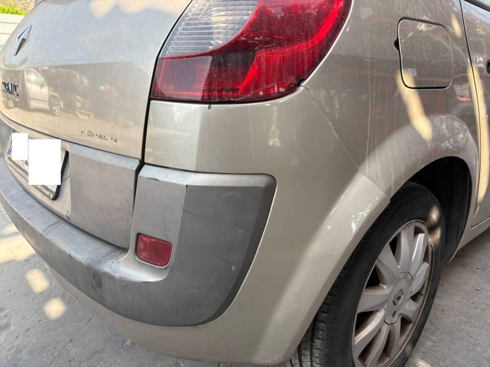 PARAGOLPES TRASERO