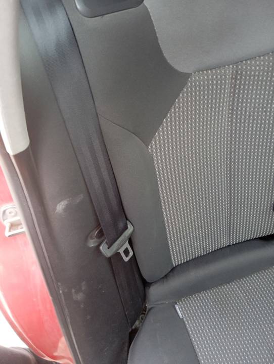CINTURON SEGURIDAD TRASERO DERECHO