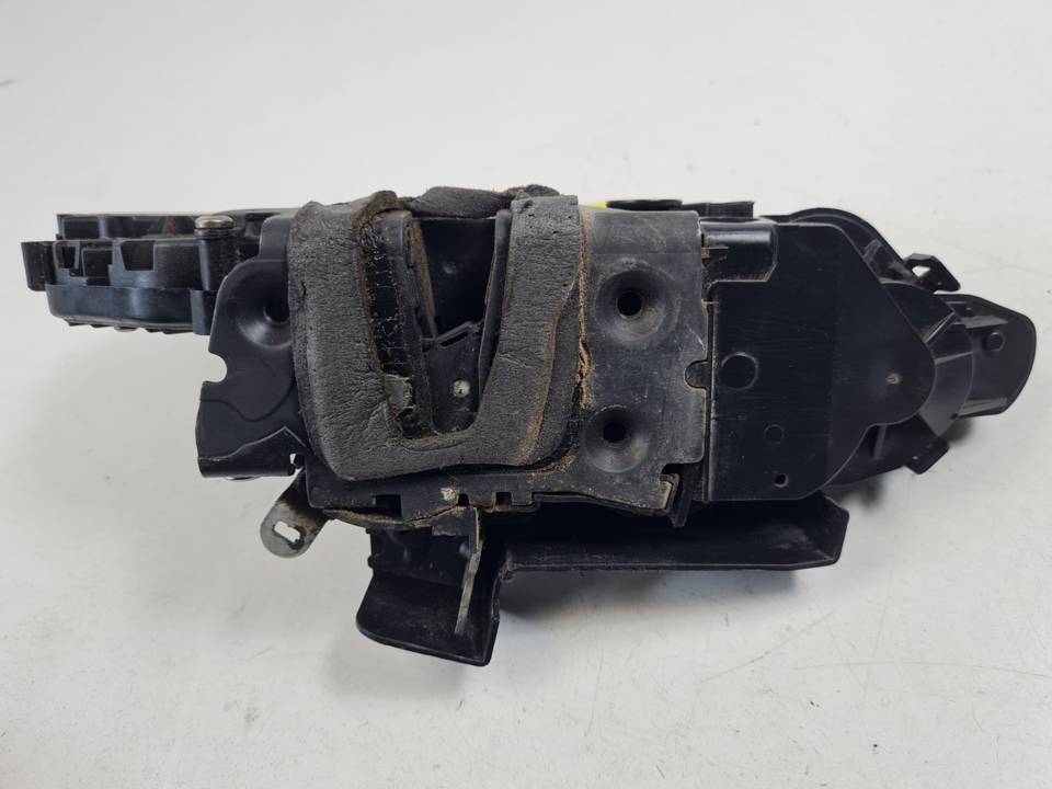 CERRADURA PUERTA DELANTERA DERECHA 6W8A21812GD JAGUAR XJ (X351) Autodesguaces Alicante