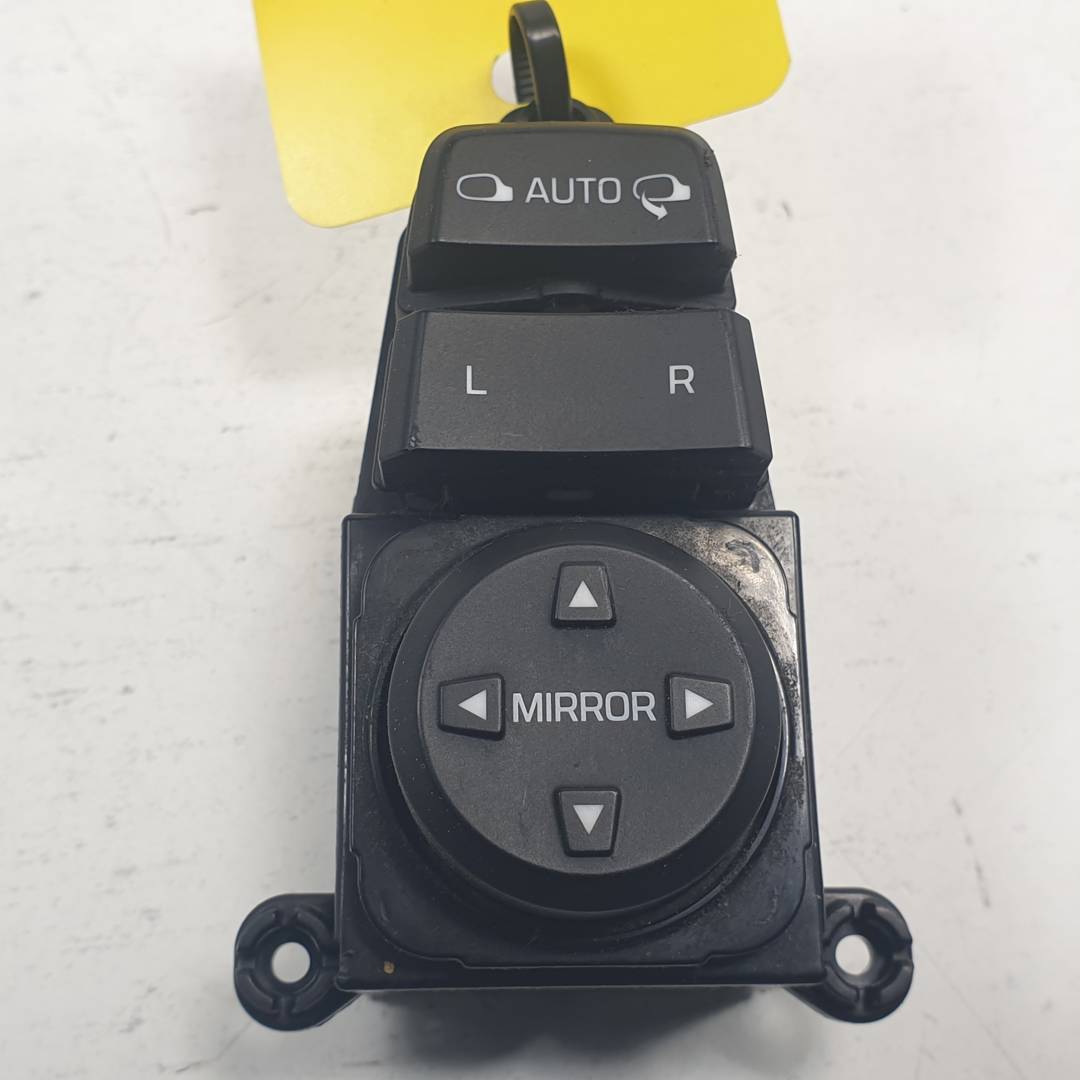 MANDO RETROVISOR - 93573D3000 - HYUNDAI - TUCSON