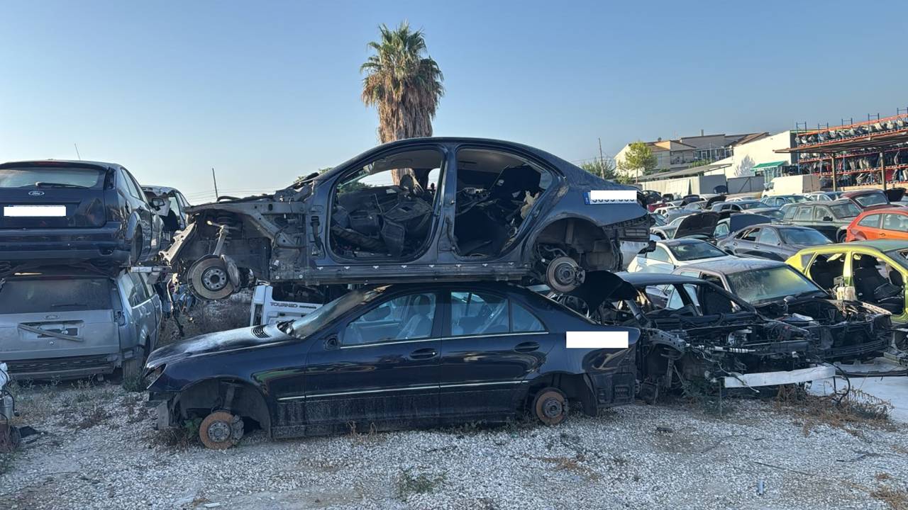 Imagen del vehículo MERCEDES-BENZ CLASE C (W203) BERLINA