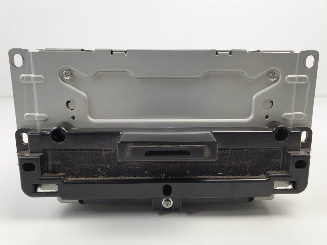 Autoradio / lecteur CD - P68210556A - FIAT - FREEMONT (345)