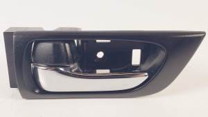 MANETA INTERIOR DELANTERA IZQUIERDA 69274494W0 TOYOTA LAND CRUISER (J12) Autodesguaces Alicante