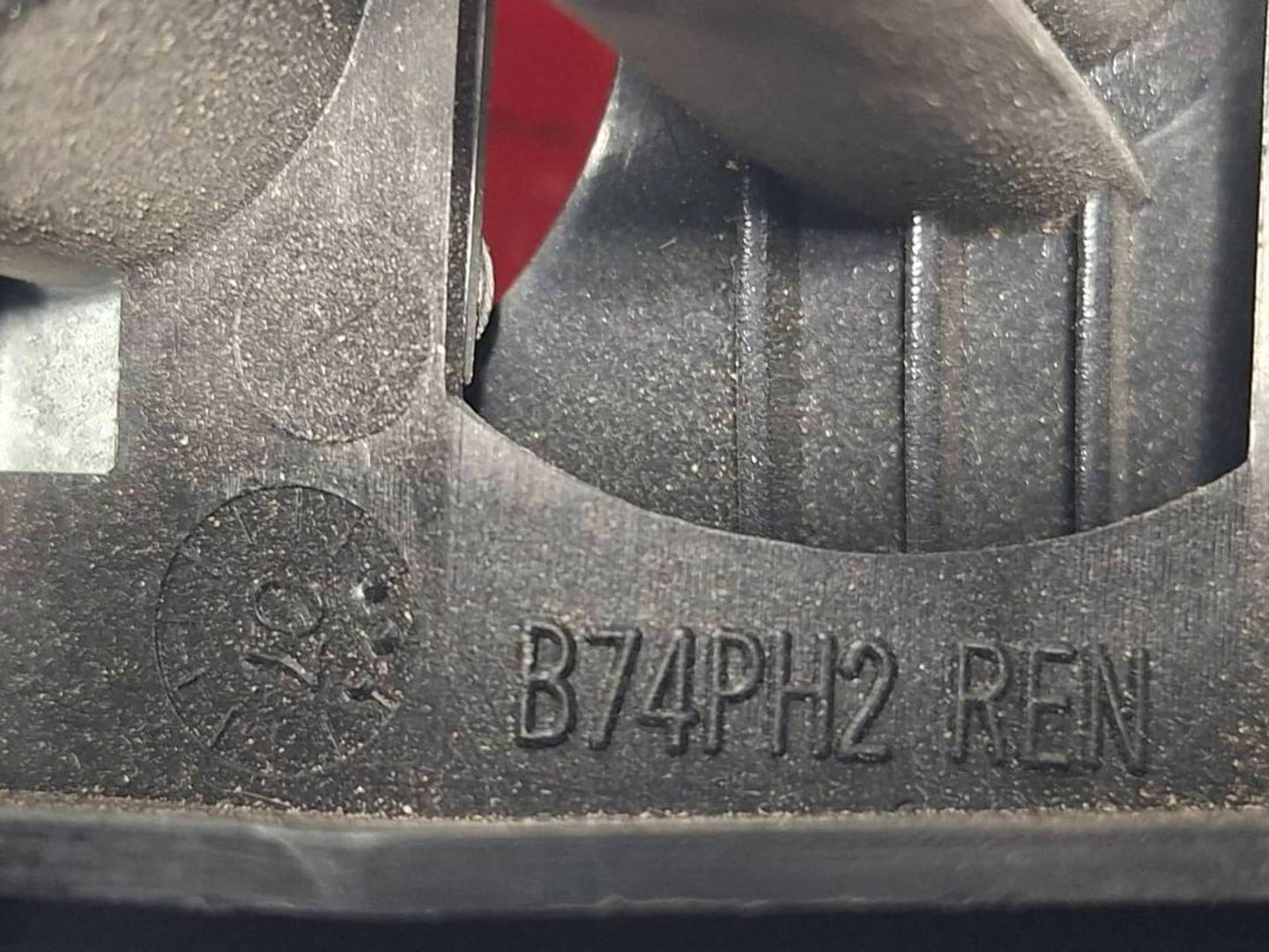 Foto 4 de Piloto Trasero Central Renault Laguna II (bg0) (2001–2007)