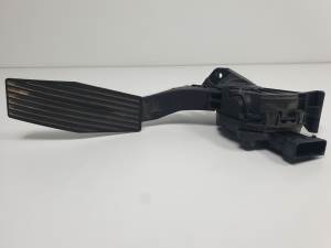 POTENCIOMETRO PEDAL 13252702 OPEL AMPERA Autodesguaces Alicante