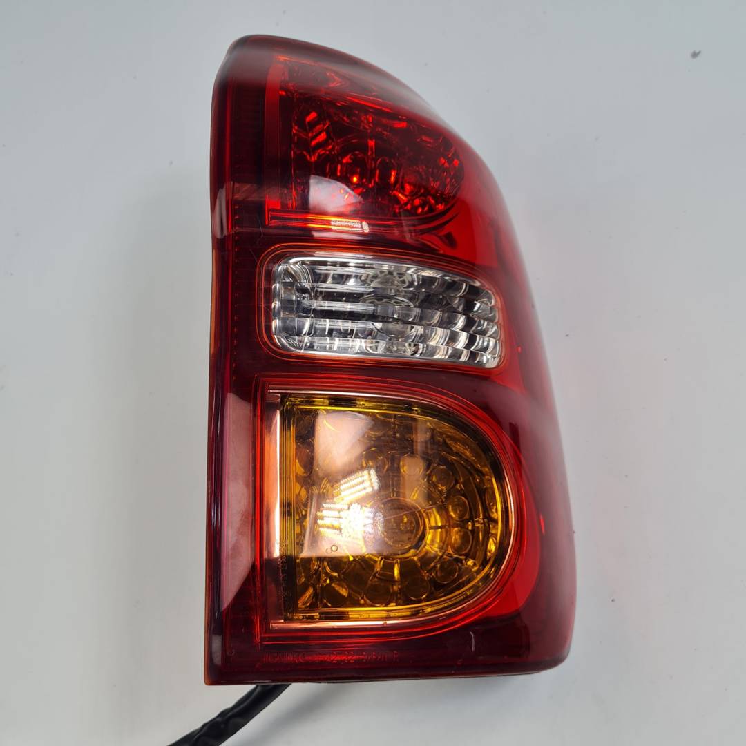 Rückleuchte hinten rechts - TOYOTA - RAV4
