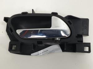 MANETA INTERIOR DELANTERA DERECHA 96435310VI CITROEN C4 BERLINA Autodesguaces Alicante