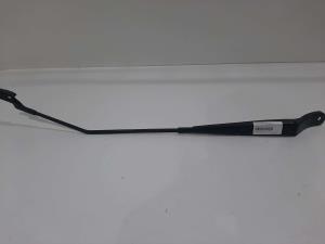 BRAZO LIMPIA DELANTERO DERECHO 9673292080 PEUGEOT 208 Autodesguaces Alicante