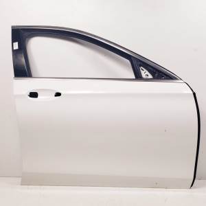 PUERTA DELANTERA DERECHA MERCEDES CLASE E LIM. (W213) Autodesguaces Alicante