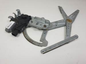 ELEVALUNAS DELANTERO DERECHO 93389552 OPEL MERIVA Autodesguaces Alicante