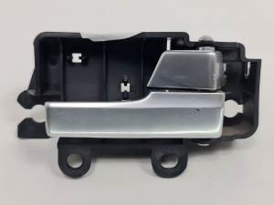 MANETA INTERIOR DELANTERA DERECHA 3M51R22600AA FORD FOCUS LIM. (CB4) Autodesguaces Alicante