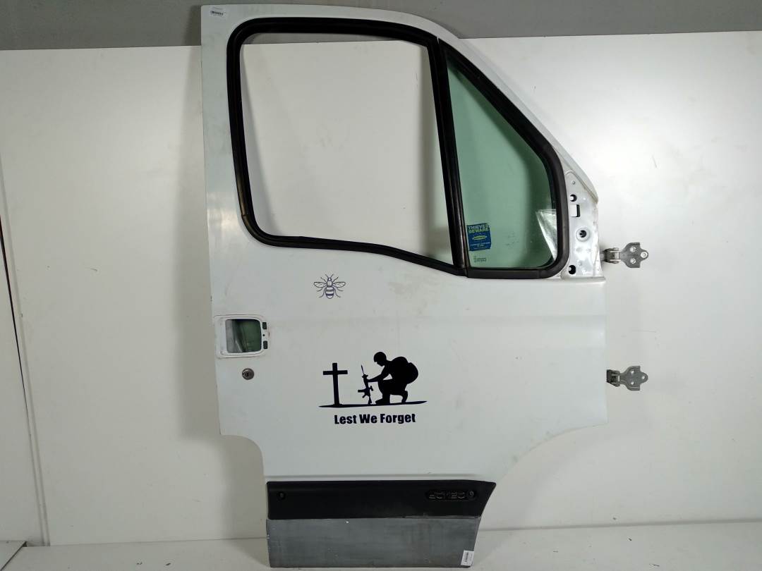 PUERTA DELANTERA DERECHA - NISSAN - INTERSTAR MOD. 04 (X70)