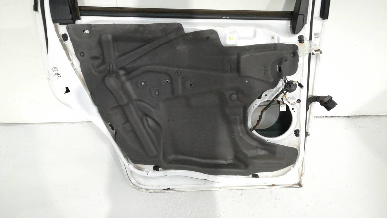 PUERTA TRASERA IZQUIERDA