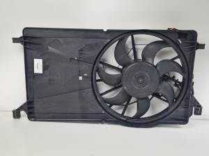 ELECTROVENTILADOR 3M5H8C607RE FORD FOCUS BERLINA (CAP) Autodesguaces Alicante