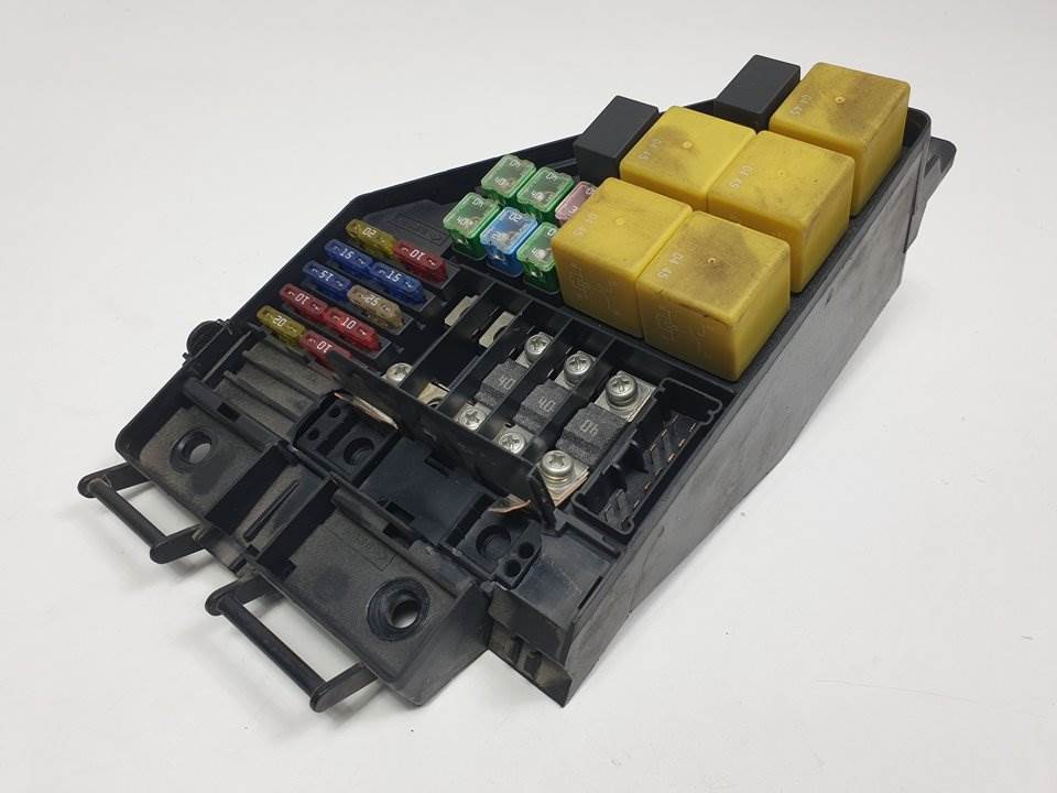CAJA RELES / FUSIBLES - MG ROVER - MG ZR (F/RF)