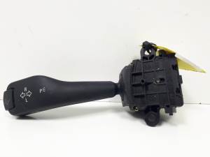 MANDO INTERMITENTES 8363668 BMW SERIE 5 TOURING (E39) Autodesguaces Alicante