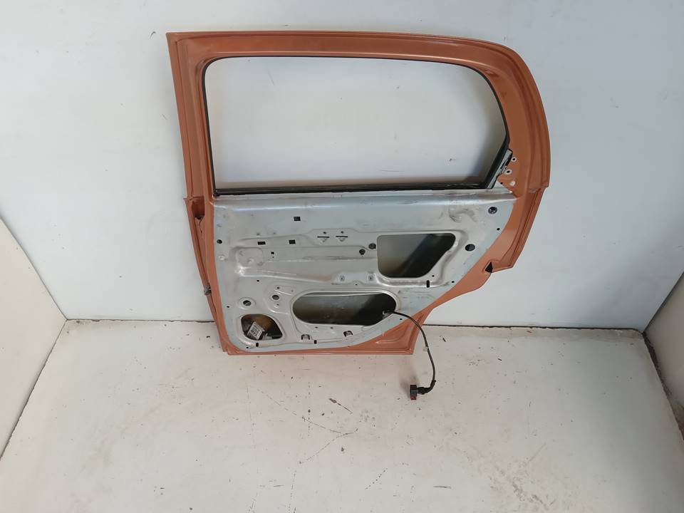 PUERTA TRASERA DERECHA
