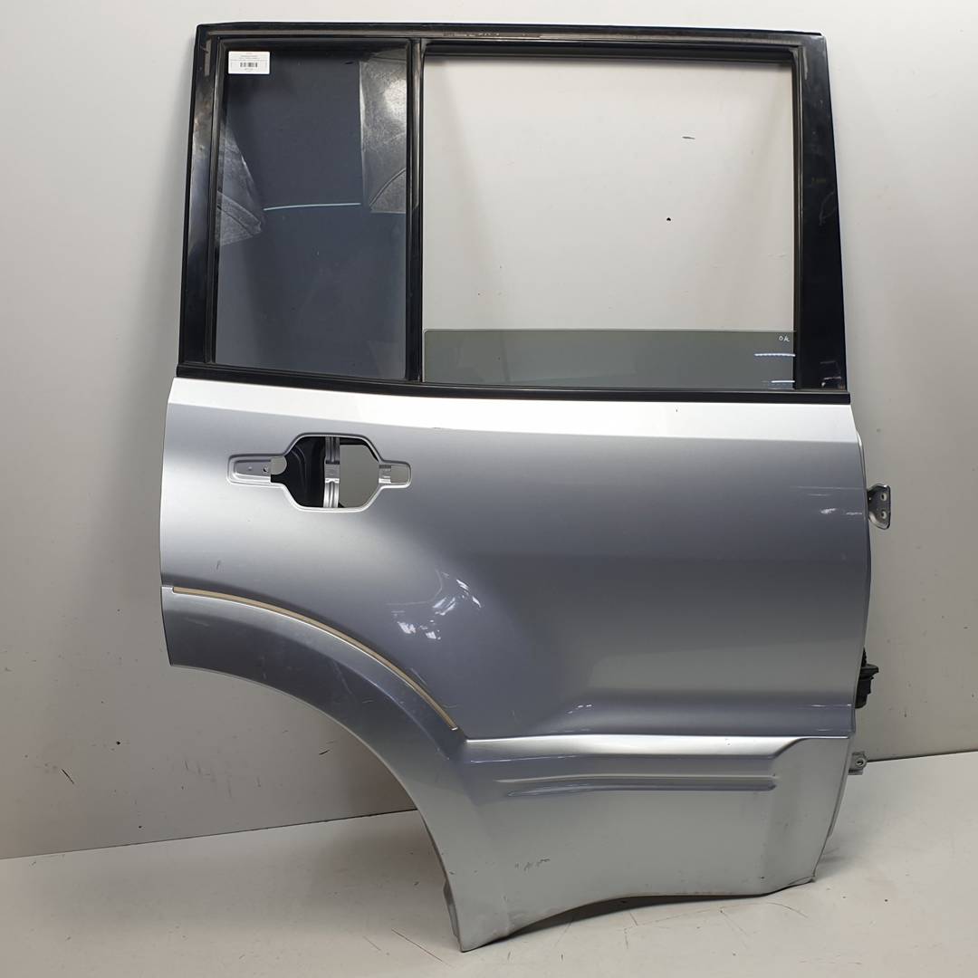 PUERTA TRASERA DERECHA - MITSUBISHI - MONTERO (V60/V70)