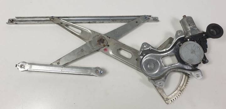 ELEVALUNAS TRASERO IZQUIERDO 8572035140 TOYOTA PRIUS (NHW20) Autodesguaces Alicante