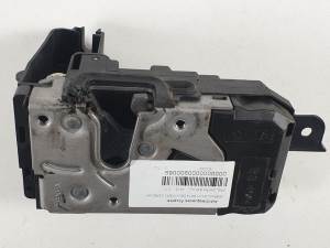 CERRADURA PUERTA DELANTERA DERECHA 13210749 OPEL ZAFIRA B Autodesguaces Alicante