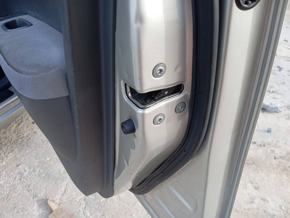 CERRADURA PUERTA DELANTERA DERECHA