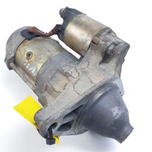 MOTOR ARRANQUE 281000J020 TOYOTA YARIS (NCP1/NLP1/SCP1) Autodesguaces Alicante