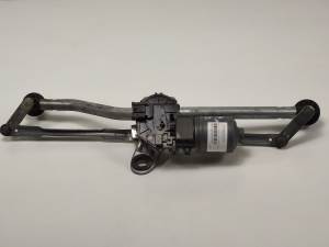 MOTOR LIMPIA DELANTERO 0390241712 BMW SERIE 3 BERLINA (E46) Autodesguaces Alicante