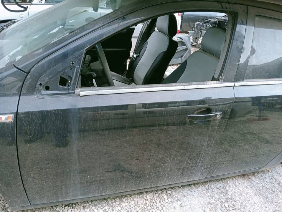 CERRADURA PUERTA DELANTERA IZQUIERDA