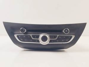 SISTEMA AUDIO / RADIO CD 281155676R RENAULT LAGUNA III Autodesguaces Alicante