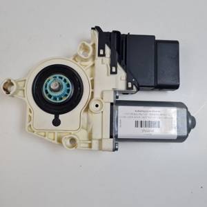 MOTOR ELEVALUNAS TRASERO DERECHO 1K0959704F VOLKSWAGEN GOLF V BERLINA (1K1) Autodesguaces Alicante