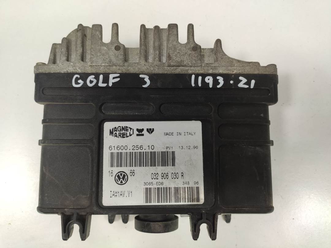 Calculateur moteur - 6160025610 - VOLKSWAGEN - GOLF III BERLINA (1H1)