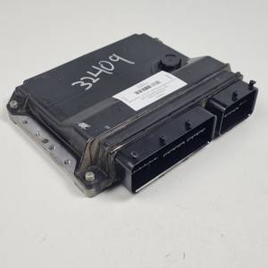 CENTRALITA MOTOR UCE 8966102S50 TOYOTA AURIS (E150) Autodesguaces Alicante