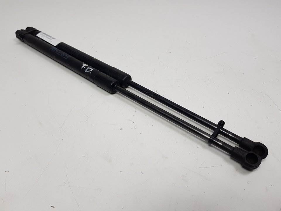 AMORTIGUADORES MALETERO / PORTON - 51247060622 - BMW - SERIE 1 BERLINA (E81/E87)