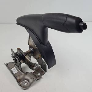 PALANCA FRENO DE MANO 360101KK0A NISSAN JUKE (F15) Autodesguaces Alicante