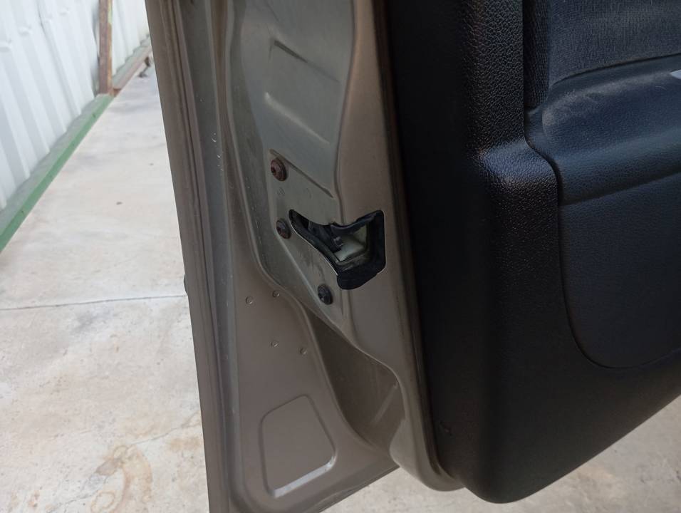 CERRADURA PUERTA DELANTERA IZQUIERDA