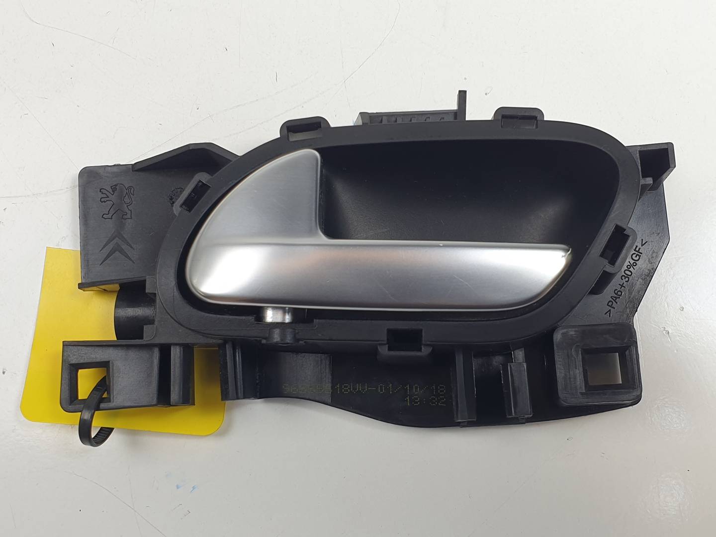 MANETA INTERIOR DELANTERA IZQUIERDA - 96555518VV - PEUGEOT - 2008 (A94)