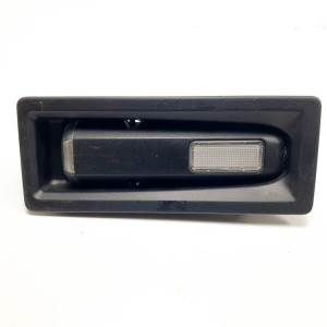 LUZ INTERIOR 9685614080 PEUGEOT 3008 (T84) Autodesguaces Alicante