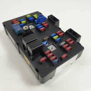 CAJA RELES / FUSIBLES AK62067 OPEL ANTARA Autodesguaces Alicante