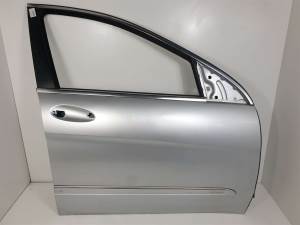 PUERTA DELANTERA DERECHA MERCEDES CLASE R (W251) Autodesguaces Alicante