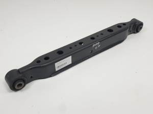 BRAZO SUSPENSION INFERIOR TRASERO DERECHO NISSAN QASHQAI (J10) Autodesguaces Alicante
