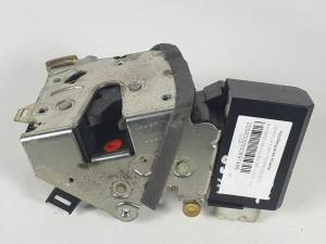 CERRADURA PUERTA TRASERA IZQUIERDA 67118352165 BMW SERIE 5 BERLINA (E39) Autodesguaces Alicante