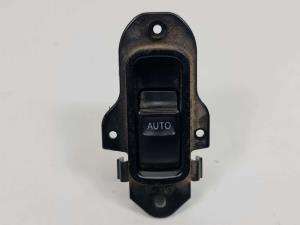 MANDO ELEVALUNAS TRASERO IZQUIERDO LEXUS RX300 (MCU15) Autodesguaces Alicante