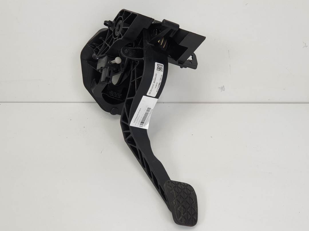 PEDAL EMBRAGUE - H1BC7B633C1F - FORD - FIESTA (CE1)