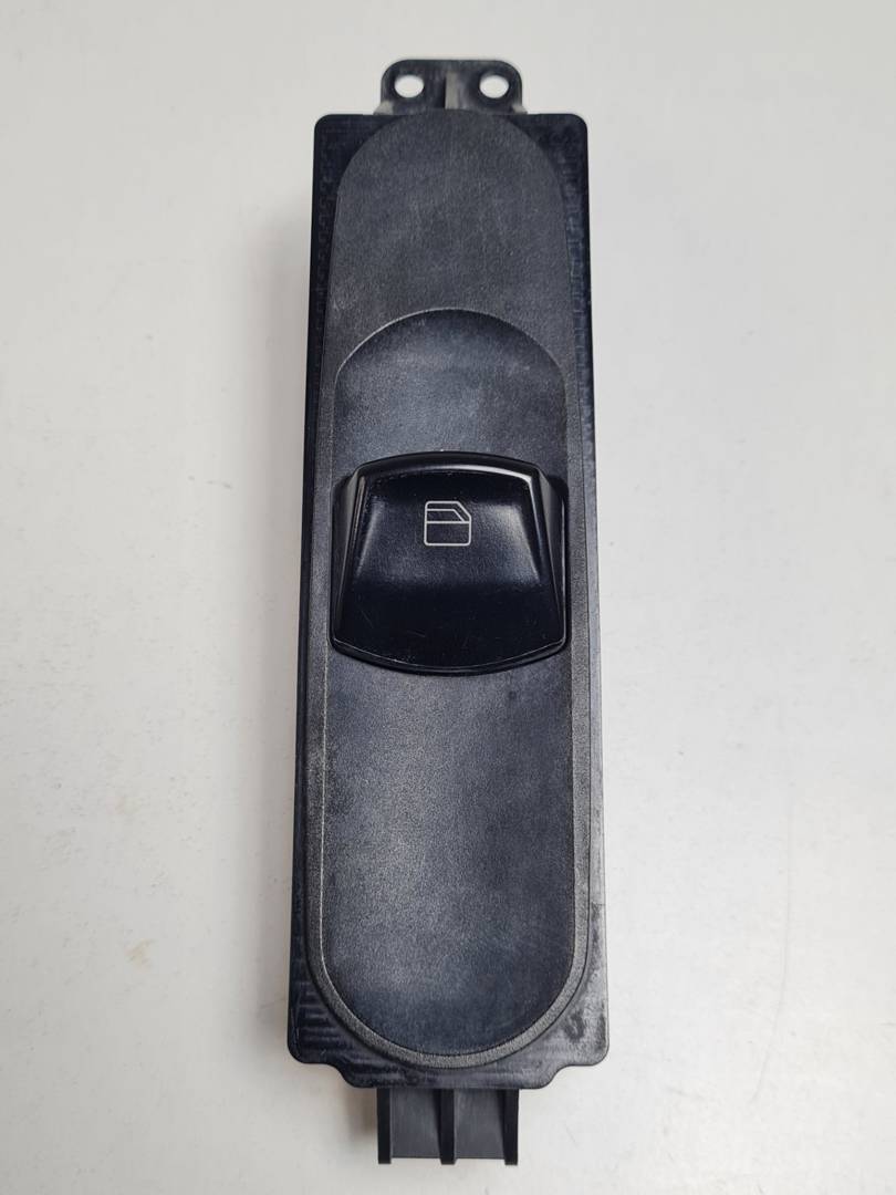 MANDO ELEVALUNAS DELANTERO DERECHO - A6395451413 - MERCEDES - VITO (W639) COMBI 06.2003 ->